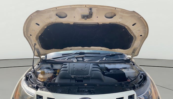 2015 Mahindra XUV500 W8, Diesel, Manual, 81,458 km, Open Bonet