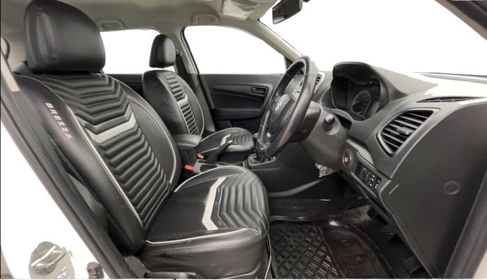 2020 Maruti Vitara Brezza VXI, Petrol, Manual, 55,495 km, Right Side Front Door Cabin