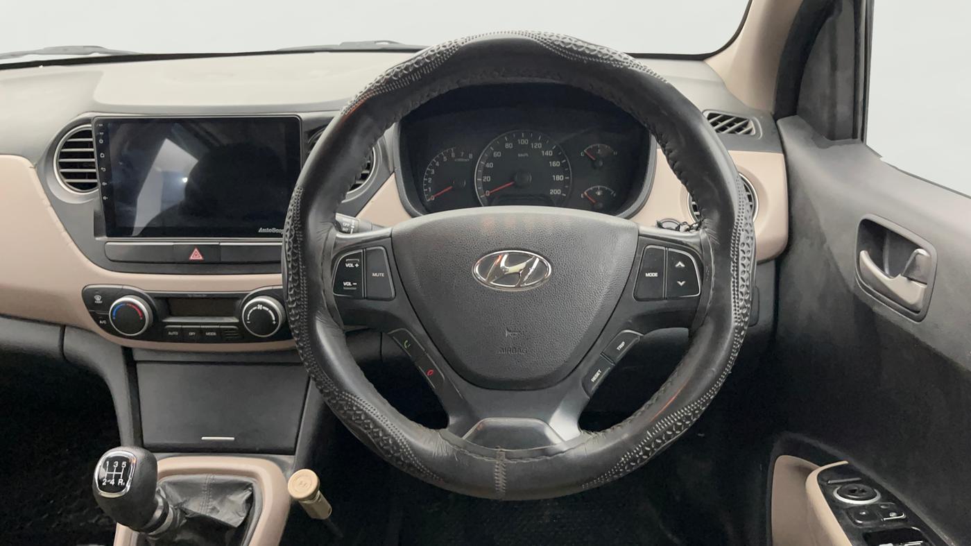 2014 Hyundai Xcent SX 1.2 (O), Petrol, Manual, 1,02,924 km, Steering Wheel Close Up