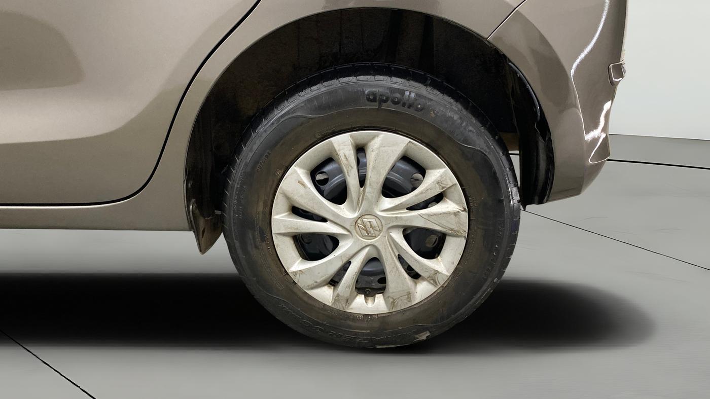 2018 Maruti Swift VXI, Petrol, Manual, 36,416 km, Left Rear Wheel