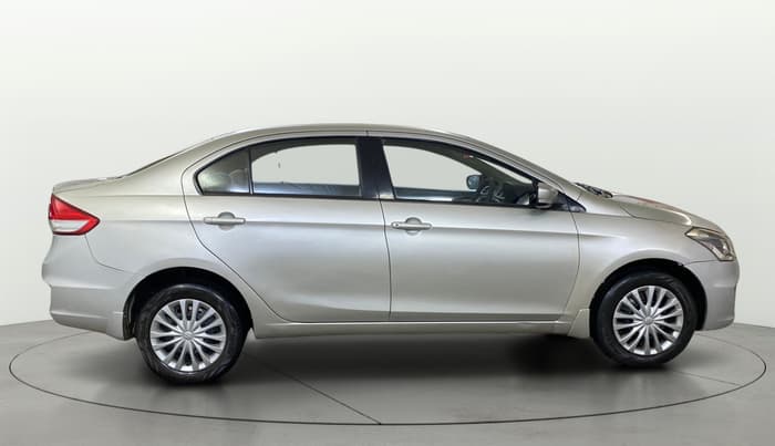 2016 Maruti Ciaz VXI+, Petrol, Manual, 1,10,428 km, Right Side View