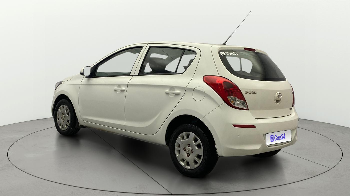 2013 Hyundai i20 MAGNA (O) 1.2, Petrol, Manual, 47,732 km, Left Back Diagonal