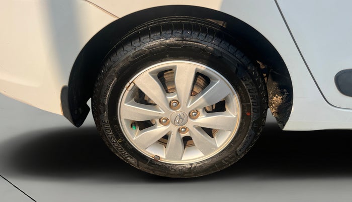 2015 Hyundai Xcent S (O) 1.2, Petrol, Manual, 27,993 km, Right Rear Wheel