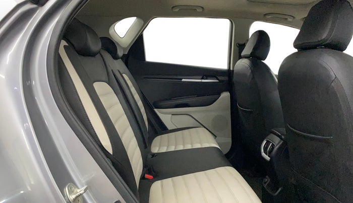 2021 KIA SONET HTX 1.0 IMT, Petrol, Manual, 48,437 km, Right Side Rear Door Cabin