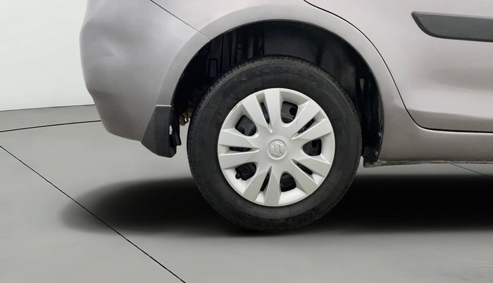 2015 Maruti Swift Dzire VXI, Petrol, Manual, 44,796 km, Right Rear Wheel