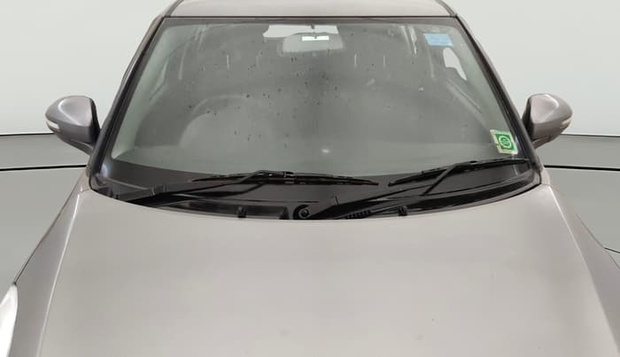 2013 Maruti Swift VXI, Petrol, Manual, 85,363 km, Front Windshield