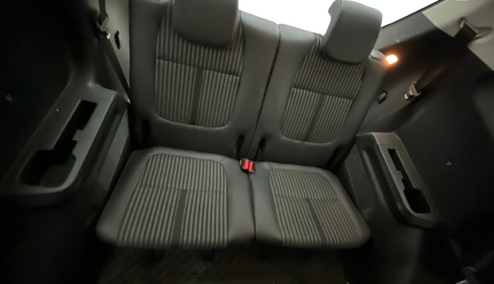 2022 KIA CARENS PRESTIGE 1.4 PETROL 7 STR, Petrol, Manual, 41,861 km, Third Seat Row ( optional )