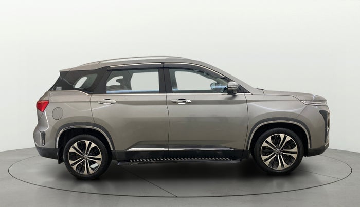 2023 MG HECTOR PLUS SHARP PRO 1.5 PETROL TURBO CVT 7 STR, Petrol, Automatic, 88,098 km, Right Side View