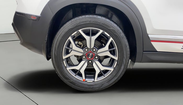 2020 KIA SELTOS GTX PLUS AT 1.5 DIESEL, Diesel, Automatic, 86,719 km, Right Rear Wheel