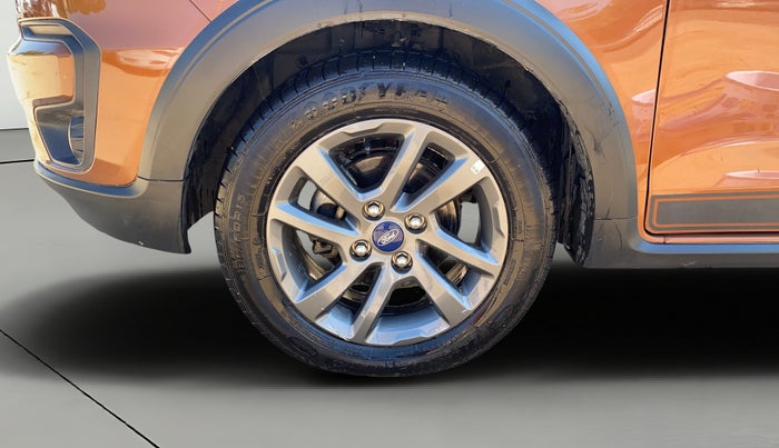 2021 Ford FREESTYLE TITANIUM 1.2 PETROL, Petrol, Manual, 9,796 km, Left Front Wheel