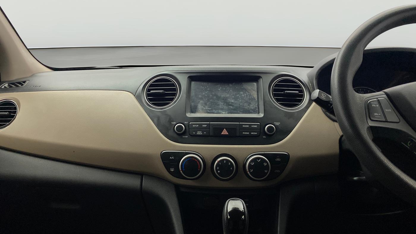 2017 Hyundai Grand i10 SPORTZ (O) AT 1.2 KAPPA VTVT, Petrol, Automatic, 1,08,807 km, Air Conditioner