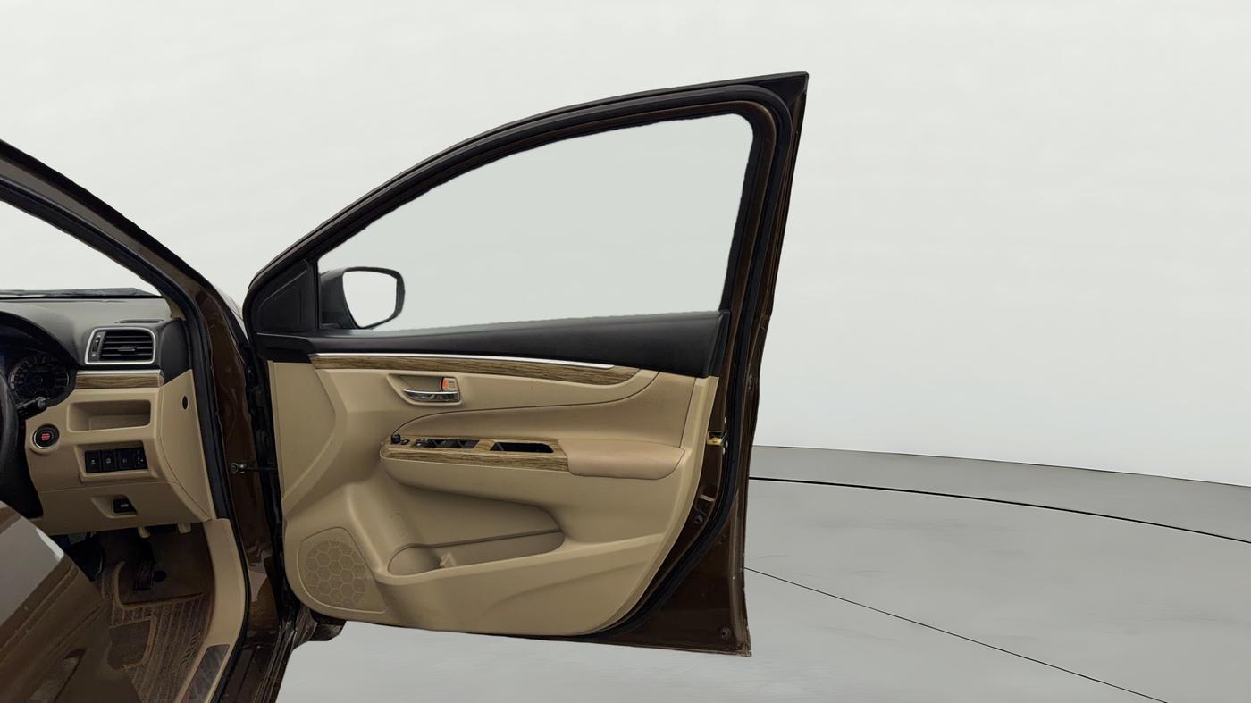 2021 Maruti Ciaz ZETA AT 1.5  SHVS PETROL, Petrol, Automatic, 44,799 km, RHS Front Door