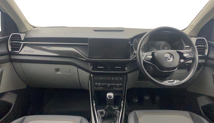 2022 Skoda KUSHAQ STYLE 1.5L TSI MT, Petrol, Manual, 27,212 km, Dashboard