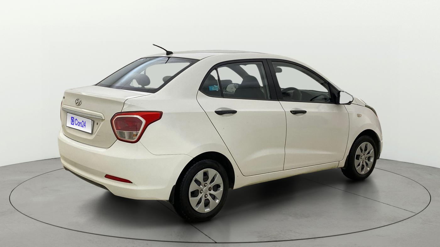 2015 Hyundai Xcent BASE 1.2, Petrol, Manual, 26,210 km, Right Back Diagonal
