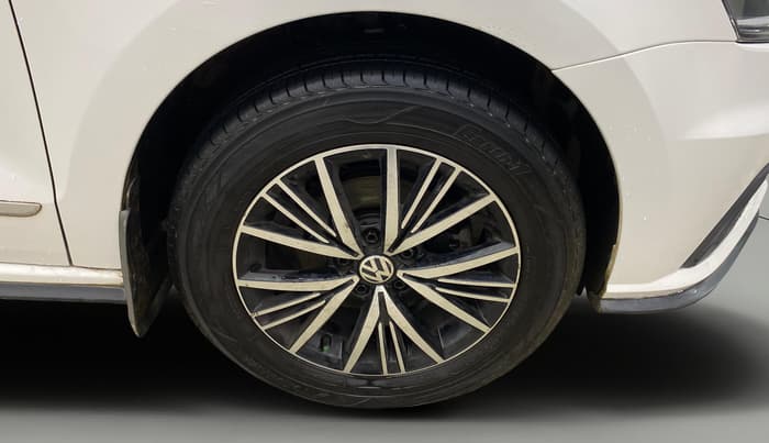 2020 Volkswagen Vento HIGHLINE 1.0L TSI, Petrol, Manual, 72,576 km, Right Front Wheel