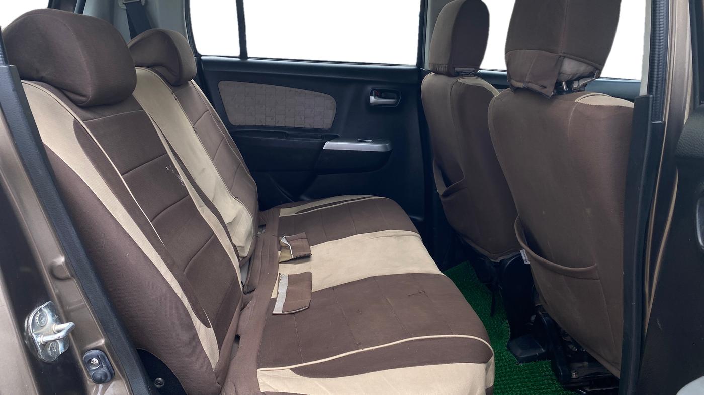 2015 Maruti Wagon R 1.0 VXI, Petrol, Manual, 98,086 km, Right Side Rear Door Cabin