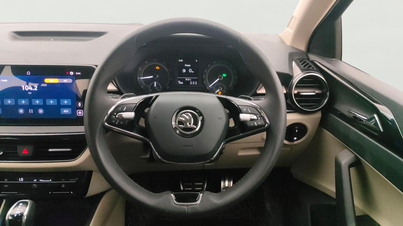2025 Skoda SLAVIA Sportline 1.0L TSI AT, Petrol, Automatic, 2,384 km, Steering Wheel Close Up