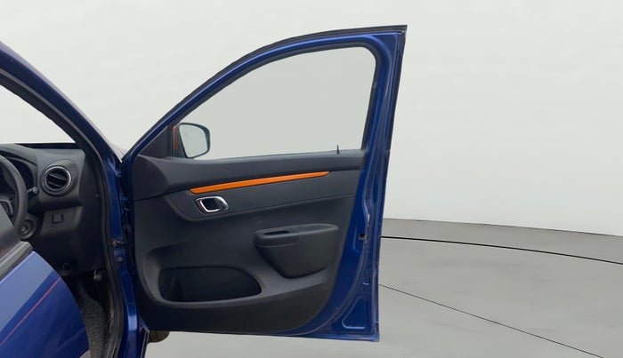 2020 Renault Kwid CLIMBER 1.0 (O), Petrol, Manual, 34,911 km, RHS Front Door