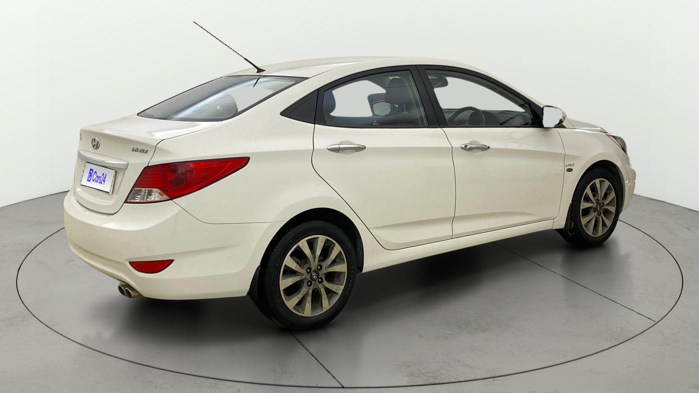 2014 Hyundai Verna FLUIDIC 1.6 VTVT SX, Petrol, Manual, 22,832 km, Right Back Diagonal