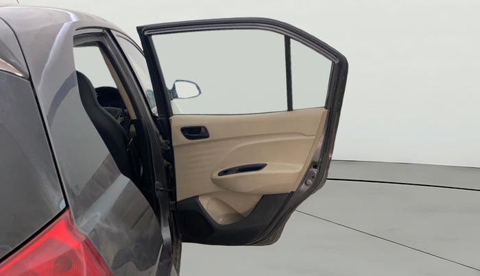 2020 Hyundai NEW SANTRO SPORTZ CNG, CNG, Manual, 1,17,546 km, RHS Rear Door