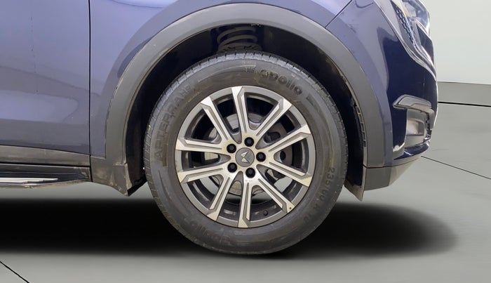 2021 Mahindra XUV700 AX 7 LUXURY P AT 7 STR, Petrol, Automatic, 57,080 km, Right Front Wheel