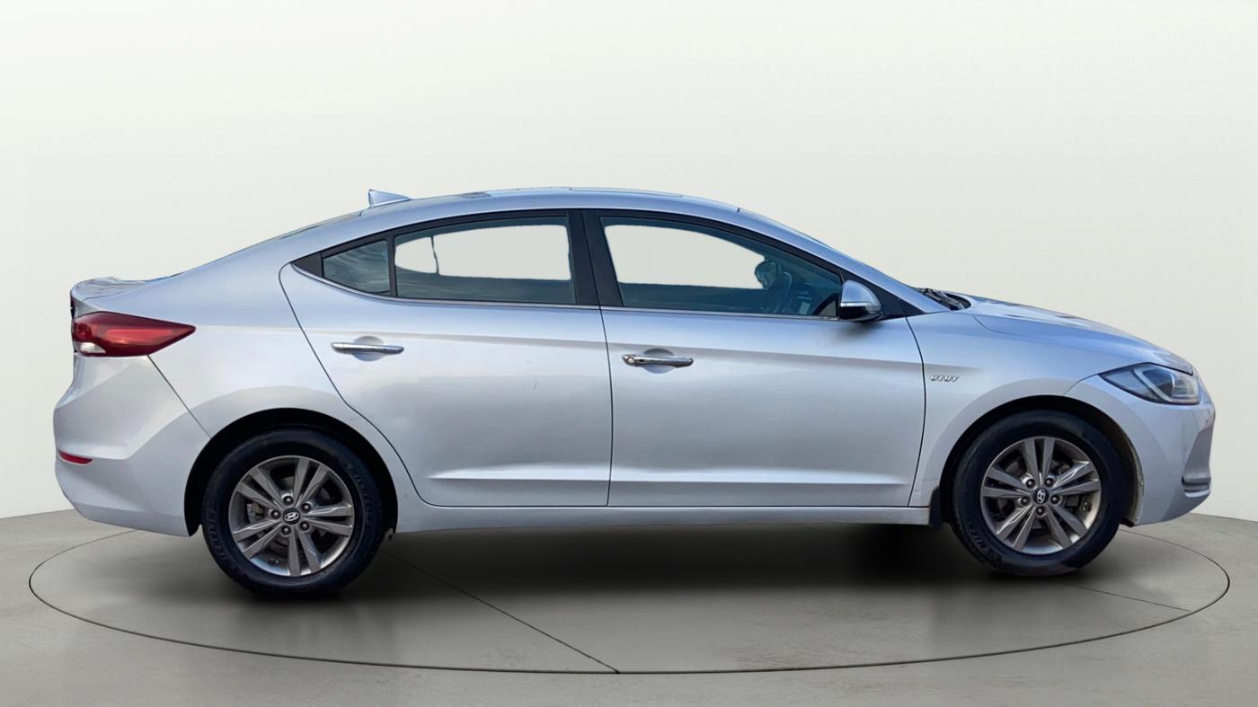 2018 Hyundai New Elantra 2.0 SX(O) AT PETROL, Petrol, Automatic, 1,36,426 km, Right Side View