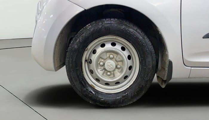 2015 Hyundai Eon ERA +, Petrol, Manual, 67,607 km, Left Front Wheel