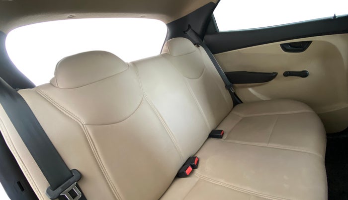 2015 Hyundai Eon ERA +, Petrol, Manual, 60,989 km, Right Side Rear Door Cabin