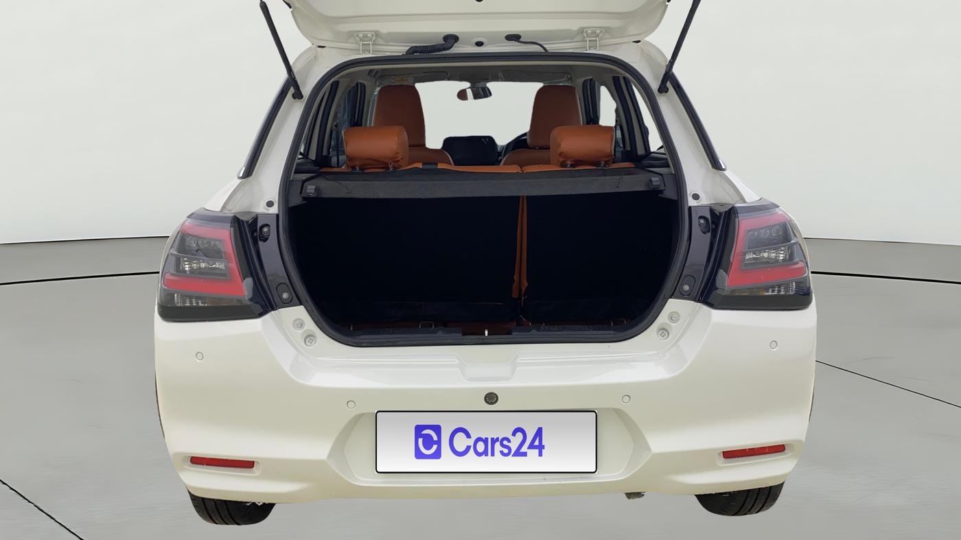 2024 Maruti Swift ZXi AMT, Petrol, Automatic, 17,615 km, Boot Open Zoomed View