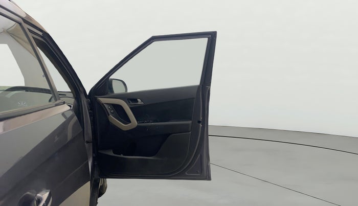 2016 Hyundai Creta SX PLUS 1.6 PETROL, Petrol, Manual, 72,881 km, RHS Front Door