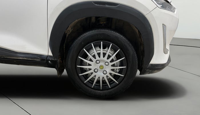 2023 Nissan MAGNITE XE, Petrol, Manual, 46,084 km, Right Front Wheel