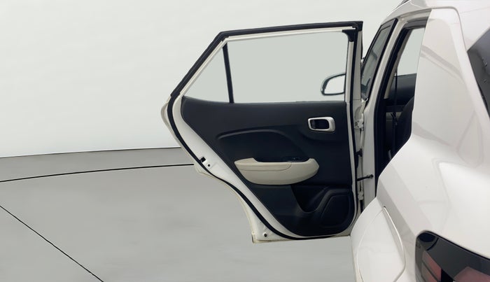 2023 Hyundai VENUE SX (O) 1.0 TURBO DCT, Petrol, Automatic, 10,401 km, LHS Rear Door