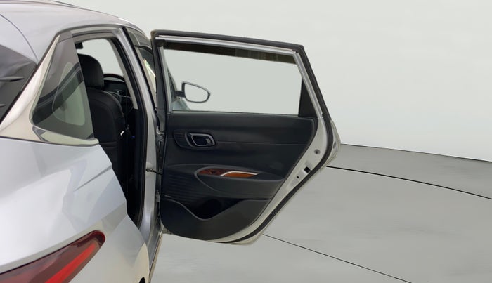 2022 Hyundai NEW I20 ASTA 1.2 MT, Petrol, Manual, 54,233 km, RHS Rear Door