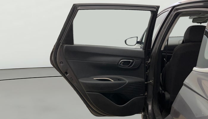 2022 Hyundai NEW I20 ASTA (O) 1.5 CRDI MT, Diesel, Manual, 27,520 km, LHS Rear Door