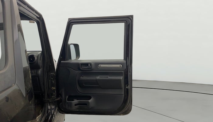 2022 Mahindra Thar LX PETROL HT 4WD AT, Petrol, Automatic, 20,633 km, RHS Front Door