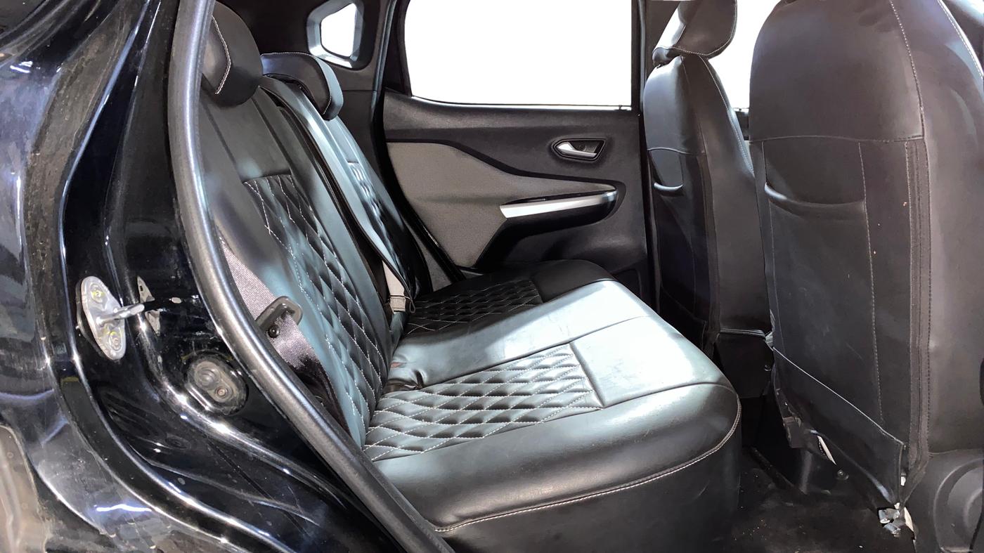 2023 Nissan MAGNITE XV MT, Petrol, Manual, 17,733 km, Right Side Rear Door Cabin