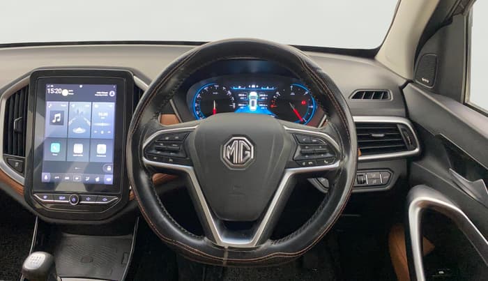 2021 MG HECTOR PLUS SHARP 1.5 PETROL TURBO HYBRID MT 6-STR, Petrol, Manual, 83,498 km, Steering Wheel Close Up
