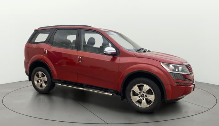 2014 Mahindra XUV500 W8, Diesel, Manual, 1,03,541 km, Right Front Diagonal