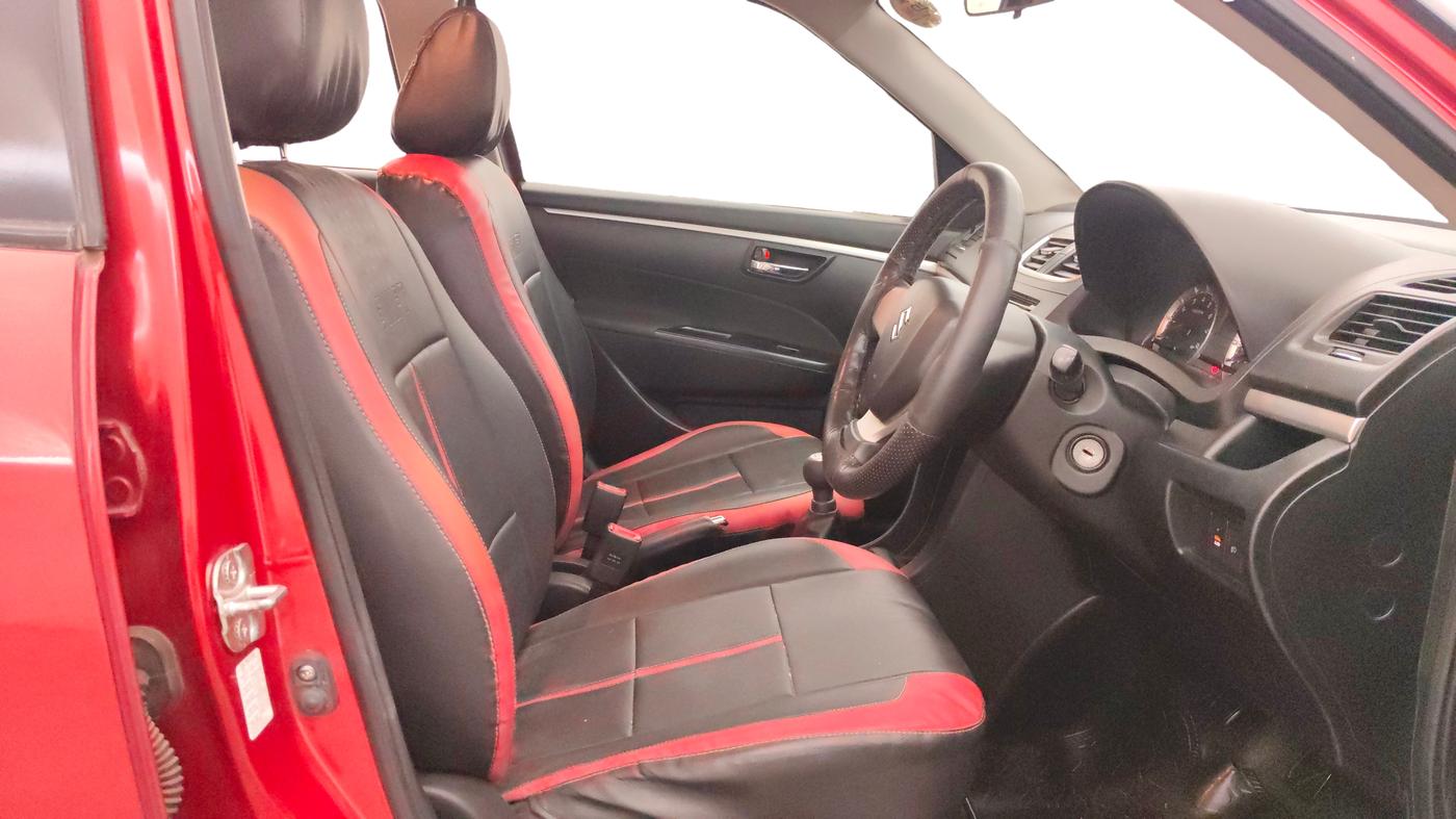 2013 Maruti Swift VXI, Petrol, Manual, 63,198 km, Right Side Front Door Cabin