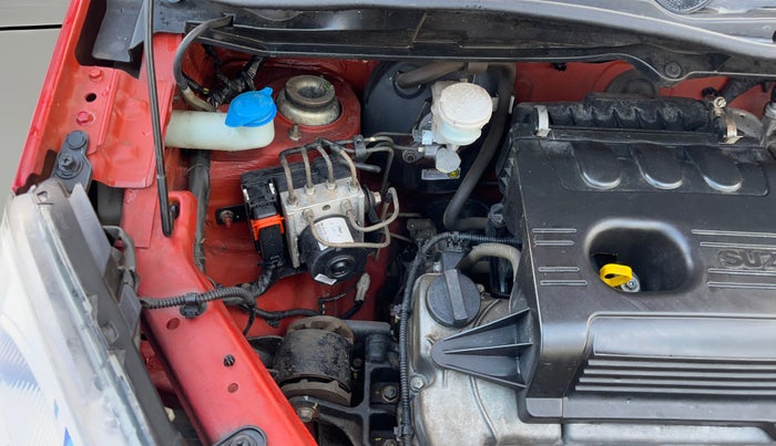 2017 Maruti Wagon R 1.0 VXI (O) AMT, Petrol, Automatic, 30,577 km, Engine View - Right