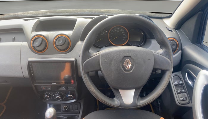 2016 Renault Duster 85 PS RXL DIESEL, Diesel, Manual, 76,902 km, Steering Wheel Close Up