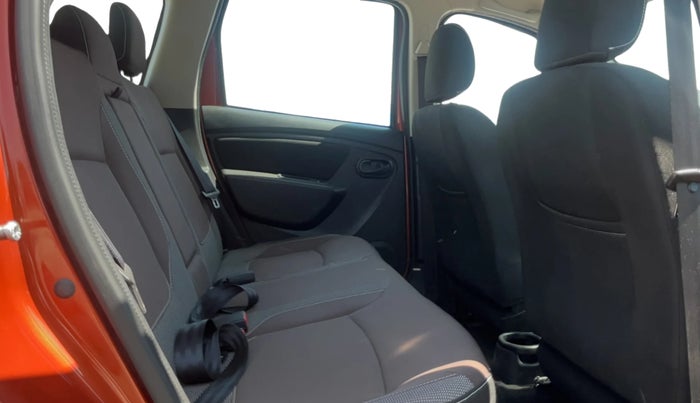 2021 Renault Duster RXS 1.5 PETROL MT, Petrol, Manual, 37,689 km, Right Side Rear Door Cabin