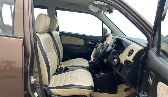 2018 Maruti Wagon R 1.0 VXI, Petrol, Manual, 39,266 km, Right Side Front Door Cabin