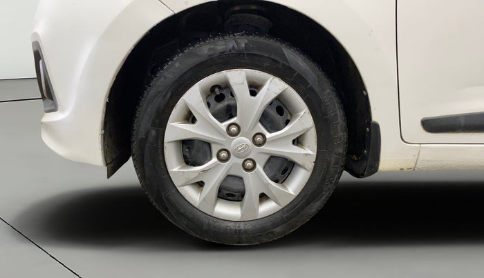 2016 Hyundai Grand i10 SPORTZ 1.2 KAPPA VTVT, CNG, Manual, 89,067 km, Left Front Wheel