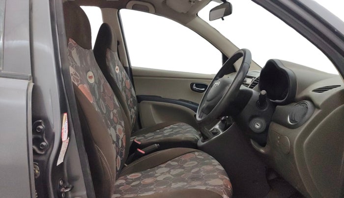 2013 Hyundai i10 MAGNA 1.2, Petrol, Manual, 1,04,045 km, Right Side Front Door Cabin