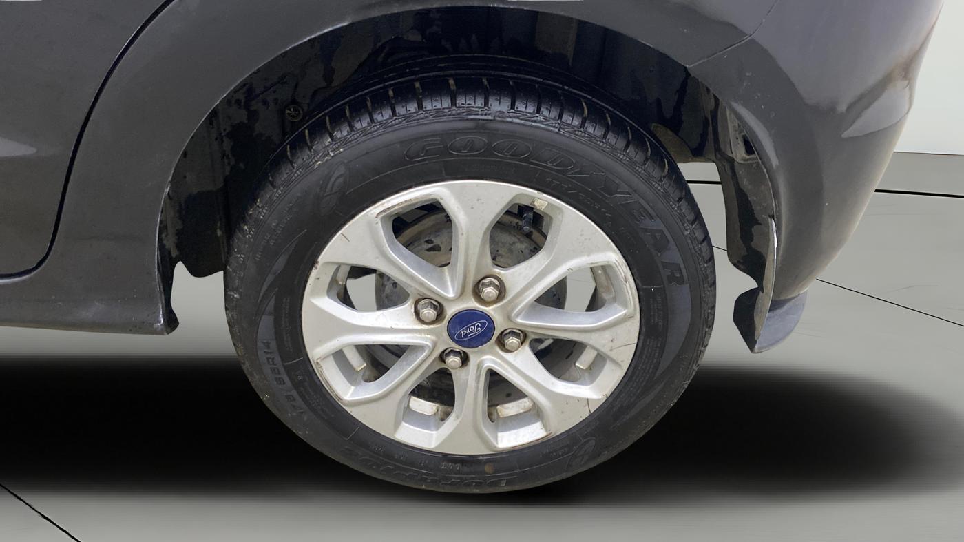 2016 Ford New Figo TITANIUM 1.5 PETROL AT, Petrol, Automatic, 79,835 km, Left Rear Wheel