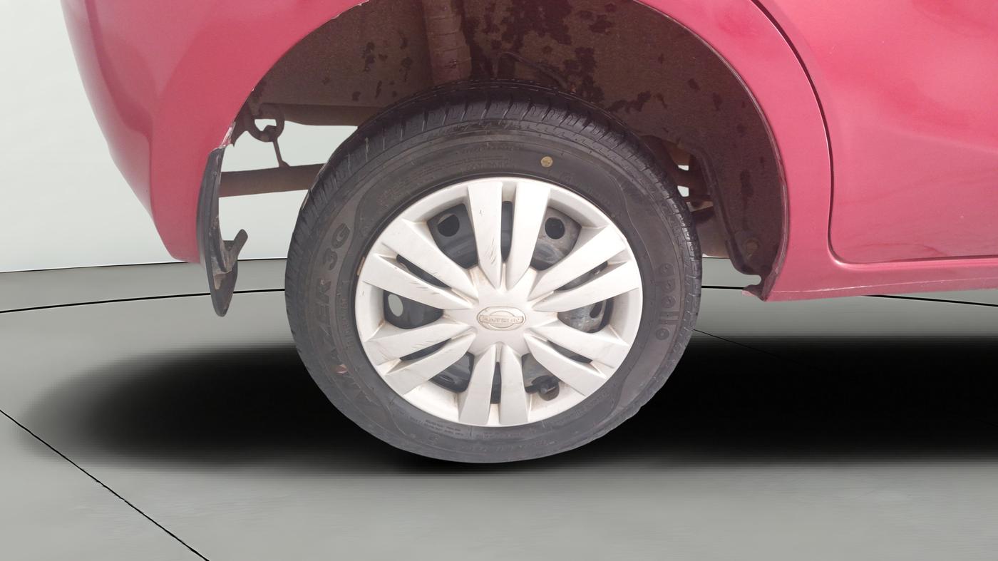 2018 Datsun Go T, Petrol, Manual, 32,458 km, Right Rear Wheel