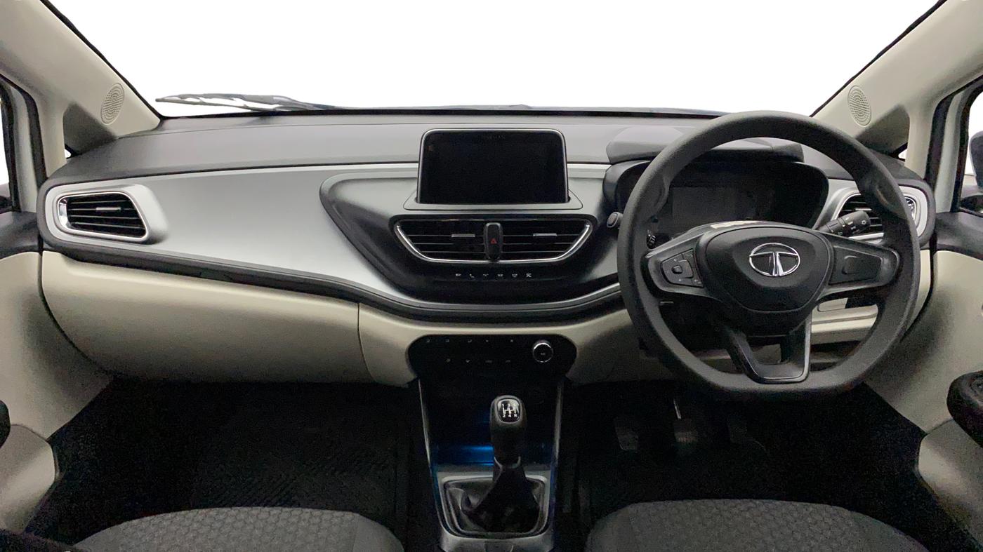 2023 Tata ALTROZ XM PLUS SUNROOF CNG, CNG, Manual, 13,117 km, Dashboard