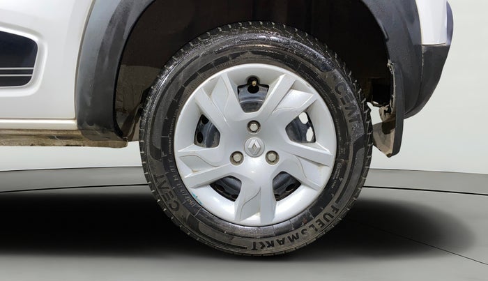 2024 Renault Kwid RXT 1.0 AMT, Petrol, Automatic, 10,574 km, Left Rear Wheel