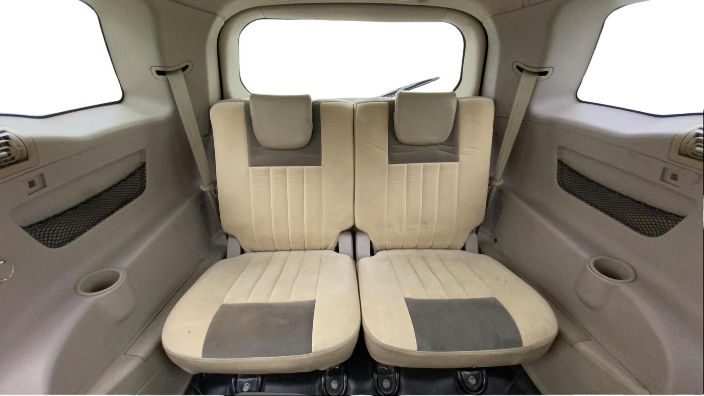 2016 Mahindra XUV500 W6, Diesel, Manual, 63,766 km, Third Seat Row ( optional )